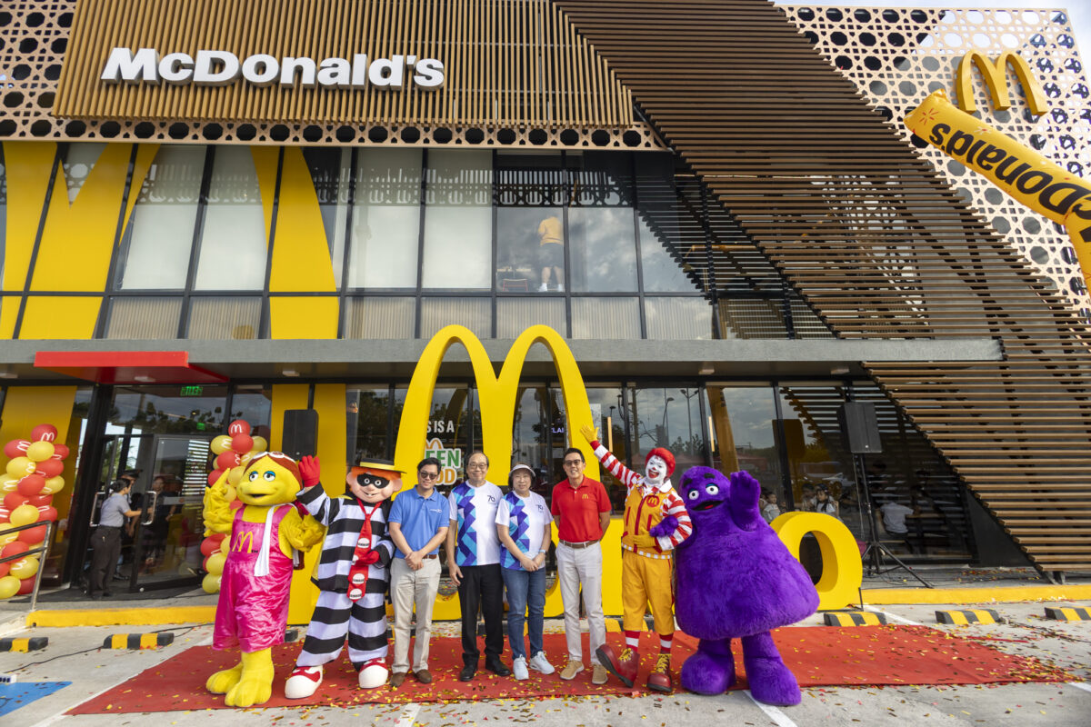 McDonald’s Philippines celebrates 44th year by opening latest Green and Good store in Il Corso, Cebu