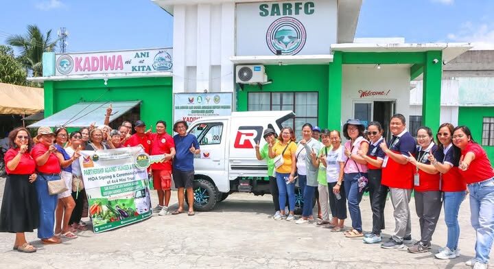 ₱340K Farm Truck Boosts Farmers’ Income in Bula, Camarines Sur