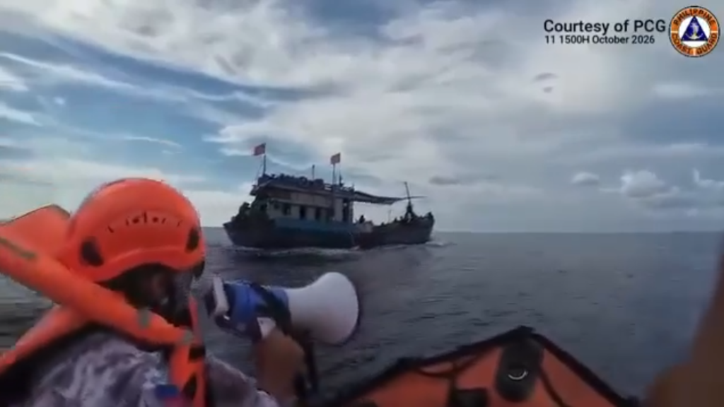 PCG-Led Joint Operation Drives Away Five Foreign Fishing Vessels From Kota Island